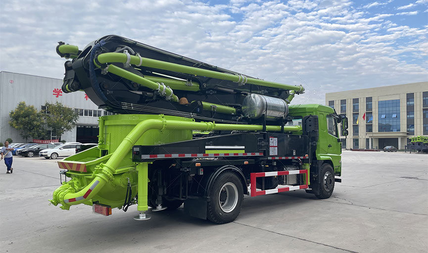 truck chassis concrete boom pump machine with mixer